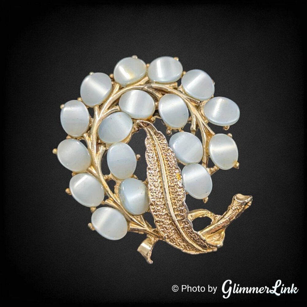 Vintage Blue Moonglow Lucite Thermoset Round Wreath Leaf Gold Tone Brooch
